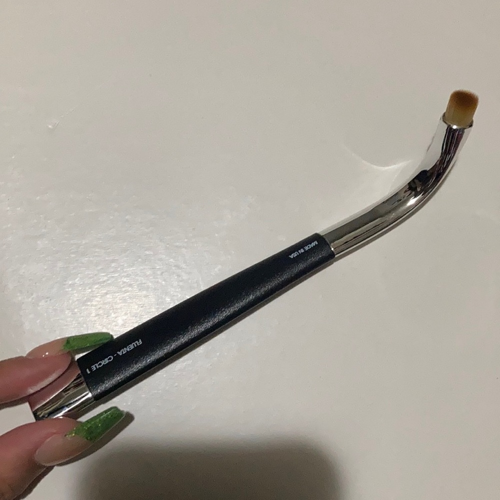 Artis brush for eyes Fluenta - Circle 1